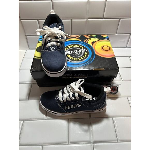 Heelys Kids Pro 20 Wheeled Shoe Navy Canvas Lace Closure Size 3 - Picture 3 of 10